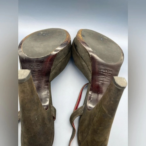 Vintage PRADA Vero Cuoio Peep Toe Embellished Pump - Picture 8 of 14